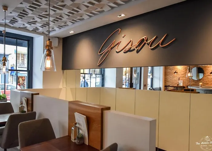 29 Lepic Hotel