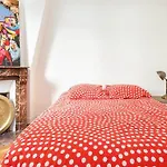29 Lepic Hotel