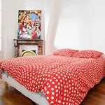 29 Lepic Paris