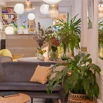 29 Lepic Paris