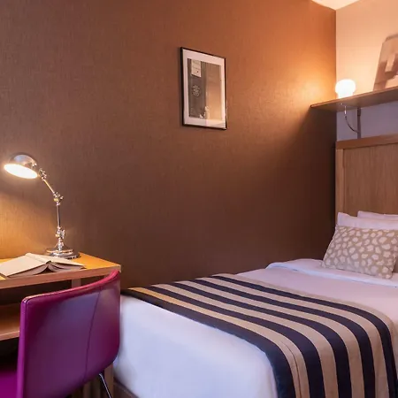 Hotel 29 Lepic 3*