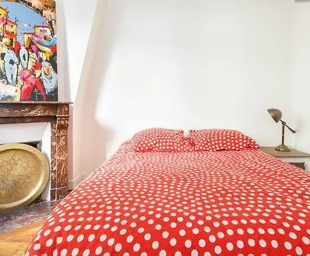 29 Lepic Hotel