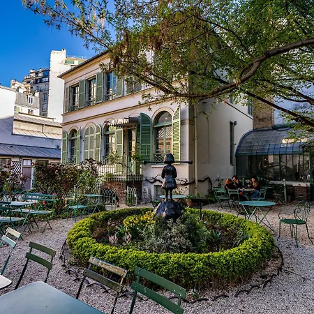 29 Lepic Hotel 3*