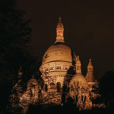 29 Lepic Hotel Paris