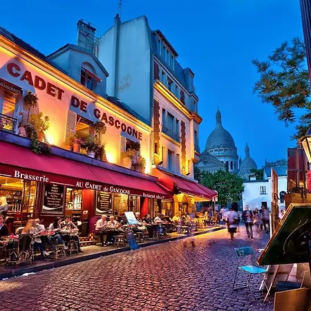 29 Lepic 3* Paris