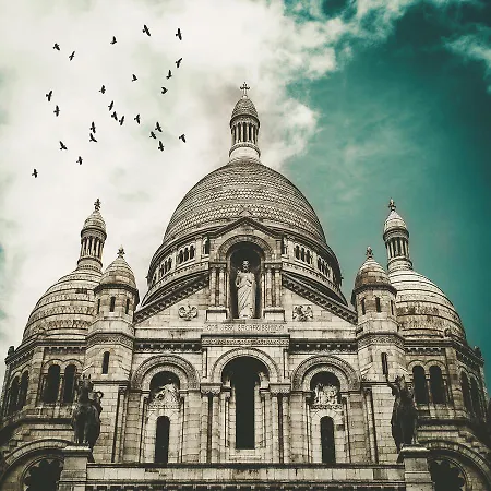 29 Lepic Paris