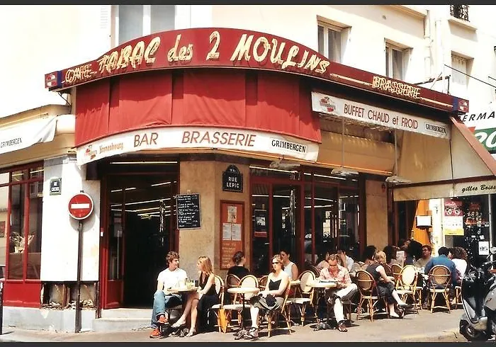 29 Lepic Hotel Paris