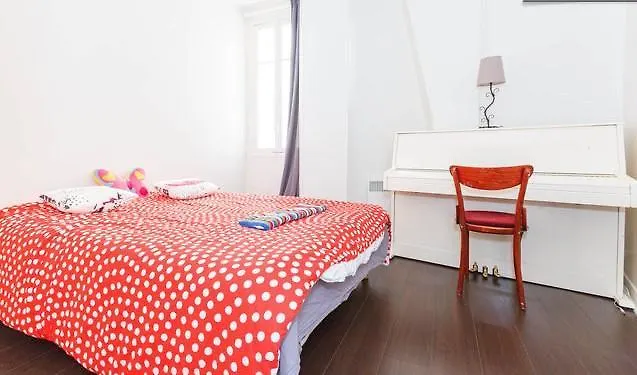 29 ルピック 3* パリ