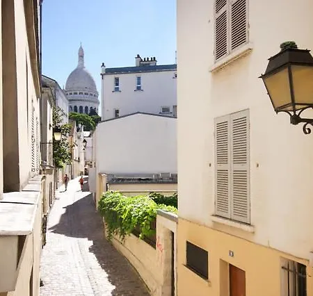 فندق 29 لوبيك 3*