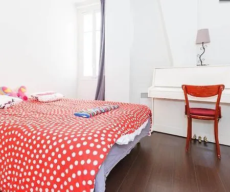 29 لوبيك 3* باريس