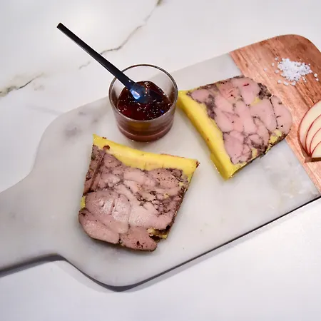 29 لوبيك فندق