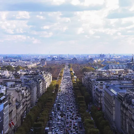 29 لوبيك فندق