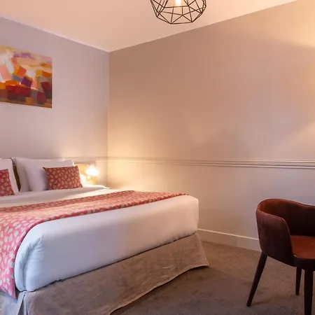 29 لوبيك 3* باريس